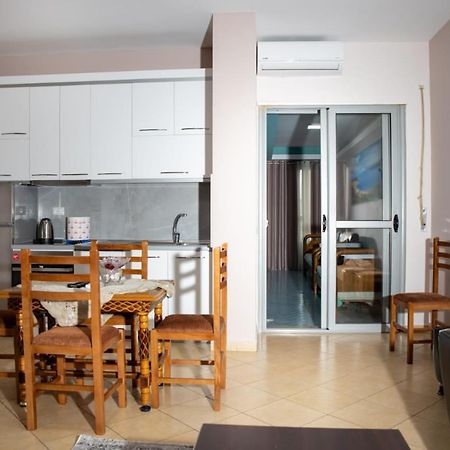 Colombo'S Apartment Vlorë Екстериор снимка