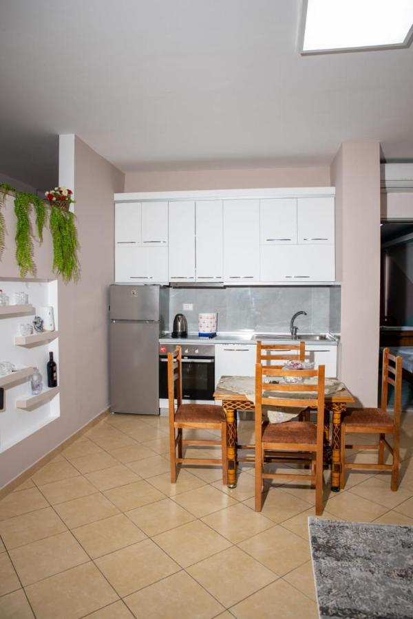 Colombo'S Apartment Vlorë Екстериор снимка